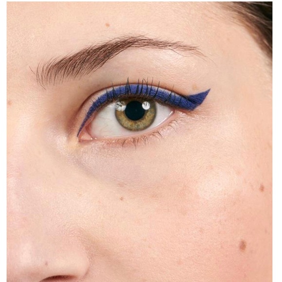 NWT Glossier Waterproof Eyeliner in Adult Swim - Picture 3 of 6